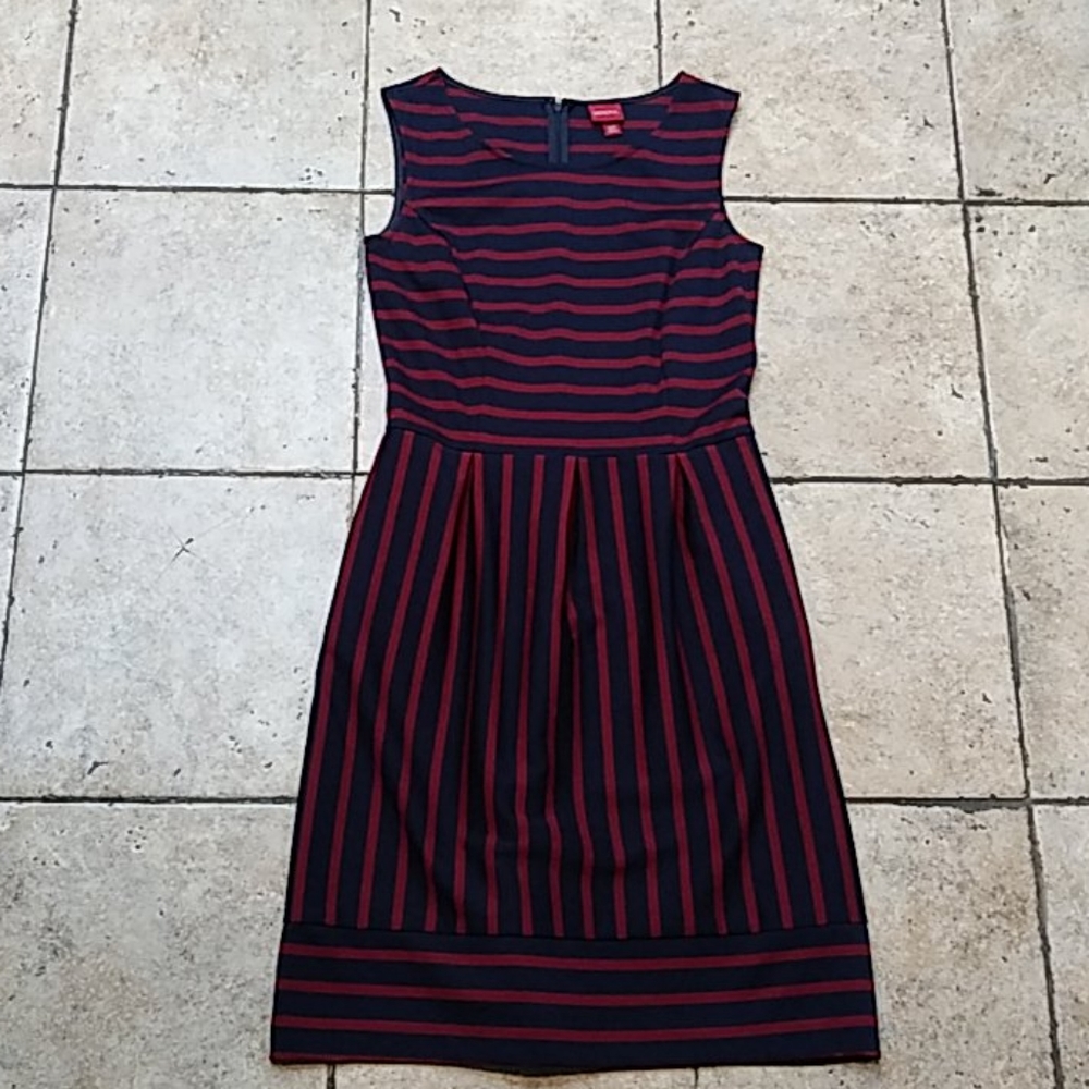Sleeveless dress